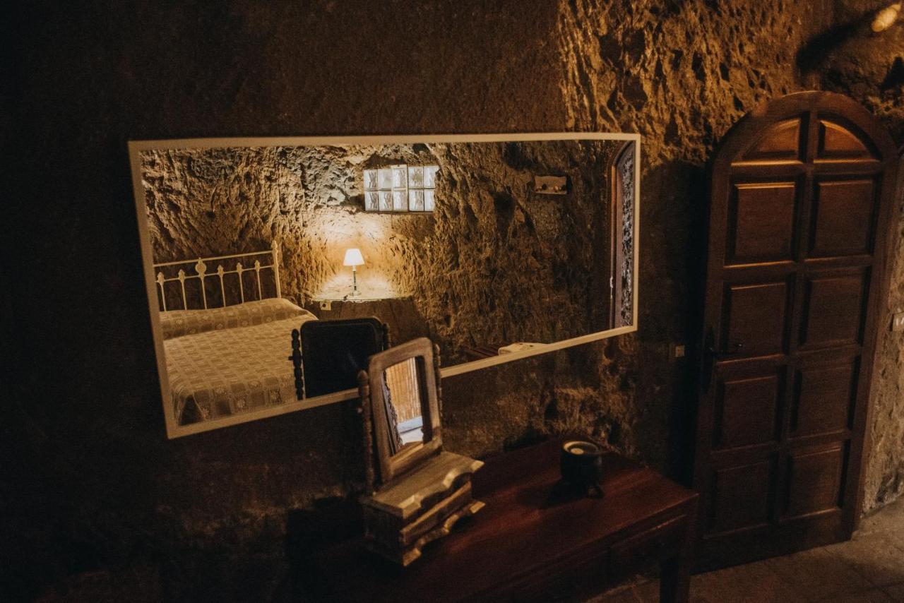 Casa Cueva El Mimo Guest House Artenara Ngoại thất bức ảnh